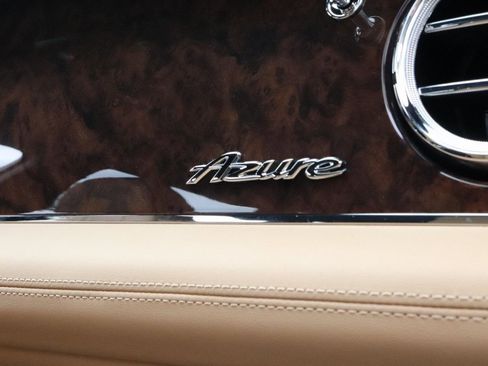 New 2025 Bentley Bentayga Extended Wheelbase image 21