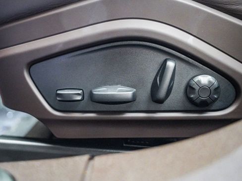 Used 2025 Porsche Panamera 4S image 26