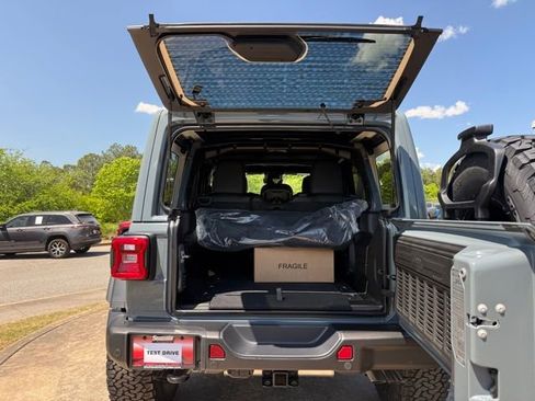New 2026 Jeep Wrangler Unlimited Rubicon 392 w/ Quick Order Package 27X Moab AWD/4WD image 31