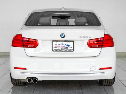 Used 2018 BMW 330e RWD image 7