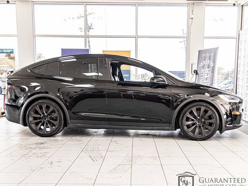 Used 2024 Tesla Model X AWD/4WD image 10