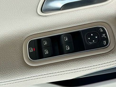 Certified 2023 Mercedes-Benz CLA 250 image 12