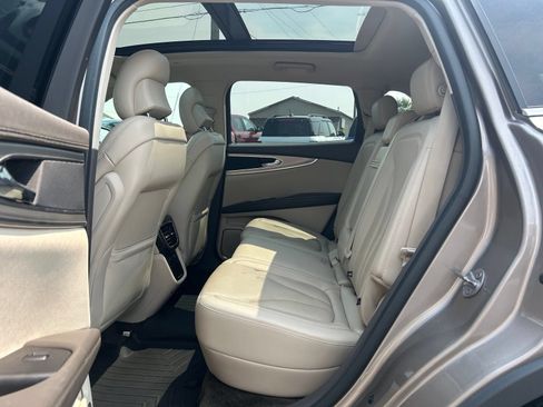 Used 2018 Lincoln MKX Reserve w/ Lincoln MKX Climate Package AWD/4WD image 27