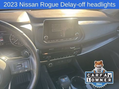 Used 2023 Nissan Rogue SV w/ SV Premium Package image 25
