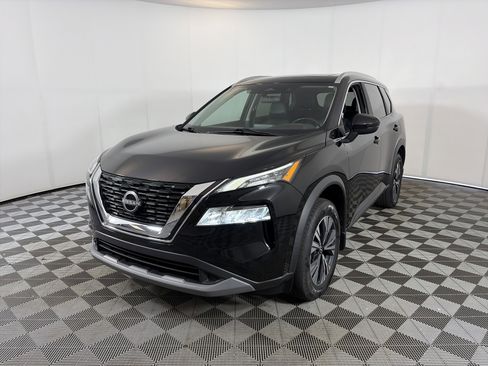 Used 2023 Nissan Rogue SV w/ SV Premium Package AWD/4WD image 2