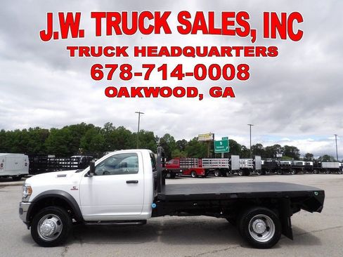 Used 2022 RAM 4500 Tradesman RWD image 2