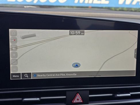 Used 2024 Hyundai Elantra SEL FWD image 17
