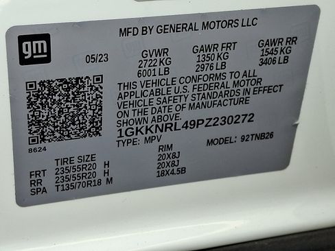 Certified 2023 GMC Acadia SLE w/ Driver Convenience Package image 29