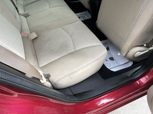 Used 2013 Chrysler 200 LX FWD image 10