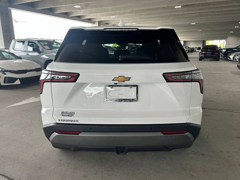 Used 2025 Chevrolet Equinox LT FWD image 4