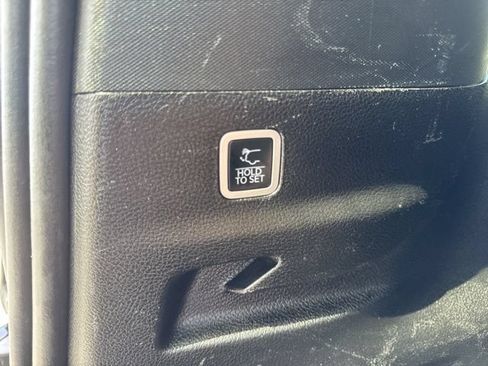 Used 2024 Jeep Wagoneer L Series II w/ Flexible Seating Group AWD/4WD image 14