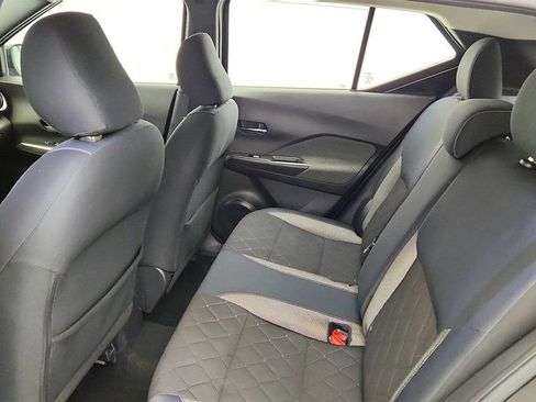 Used 2018 Nissan Kicks SV w/ Exterior Package FWD image 20