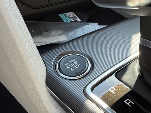 New 2026 Kia Sportage SX image 30