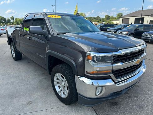 Used 2016 Chevrolet Silverado 1500 LT w/ All Star Edition AWD/4WD image 3