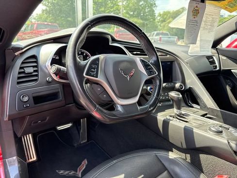 Used 2019 Chevrolet Corvette Stingray Coupe w/ 1LT RWD image 14