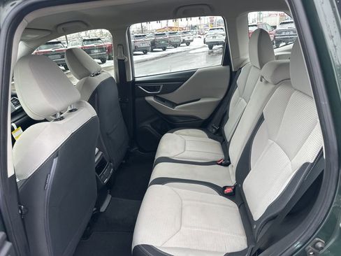 Used 2023 Subaru Forester Base image 21