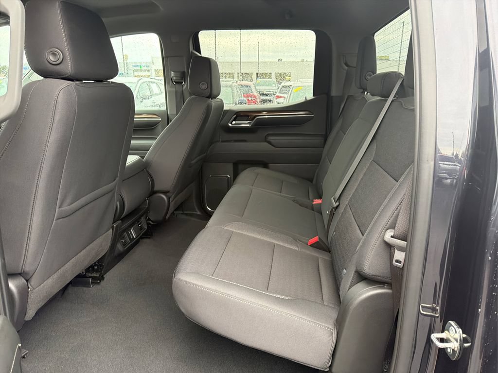 Used 2024 Chevrolet Silverado 1500 LT AWD/4WD image 20
