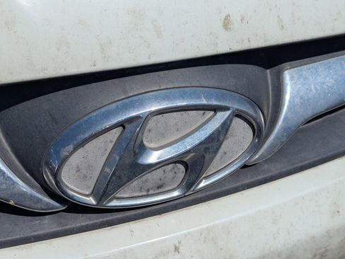 Used 2014 Hyundai Accent GLS FWD image 10