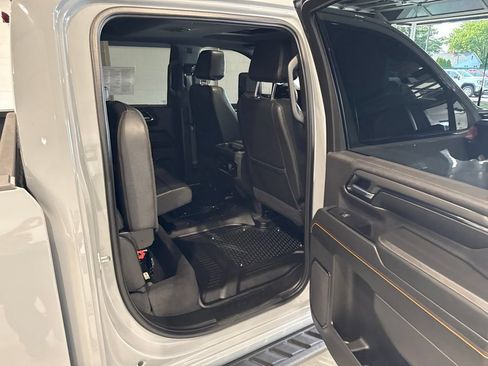 Used 2024 GMC Sierra 2500 AT4 w/ AT4 Premium Plus Package AWD/4WD image 16