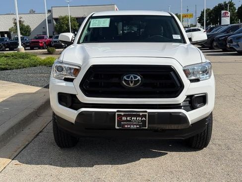 Used 2022 Toyota Tacoma SR AWD/4WD image 8