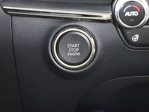 New 2025 MAZDA MAZDA3 2.5 Turbo Sedan w/Premium Plus image 28