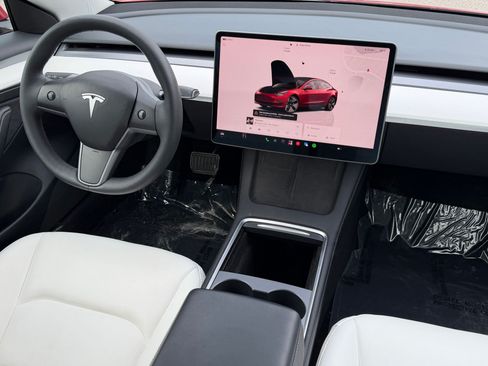 Used 2023 Tesla Model 3 Standard Range RWD image 41