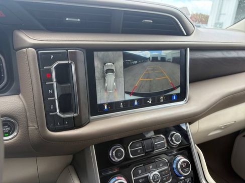 Used 2021 GMC Yukon Denali AWD/4WD image 11