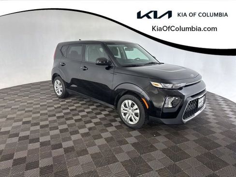 Used 2020 Kia Soul LX image 1