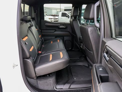 Used 2024 GMC Sierra 1500 AT4 w/ Technology Package image 22