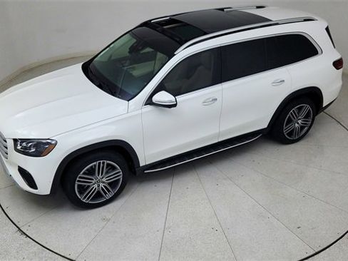 Used 2025 Mercedes-Benz GLS 450 4MATIC image 85