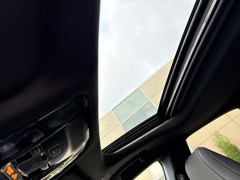 Used 2026 Lexus RX 350h w/ Convenience Package image 27