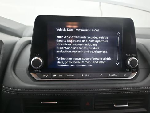Used 2025 Nissan Rogue SV FWD image 21