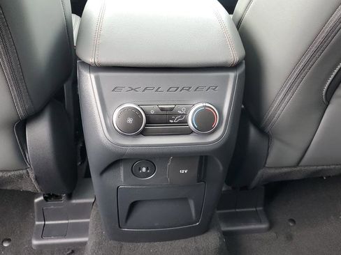 New 2026 Ford Explorer Active w/ Active Comfort Package image 37