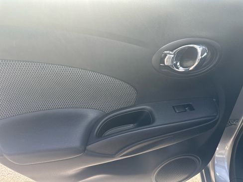 Used 2014 Nissan Versa SV w/ Convenience Package image 14