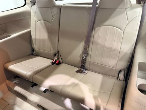 Used 2016 GMC Acadia Denali AWD/4WD image 18