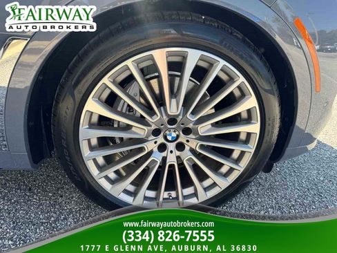 Used 2025 BMW X7 xDrive40i w/ Premium Package AWD/4WD image 37