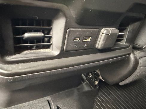 Used 2021 Chevrolet Silverado 1500 LT Trail Boss w/ Convenience Package II image 38