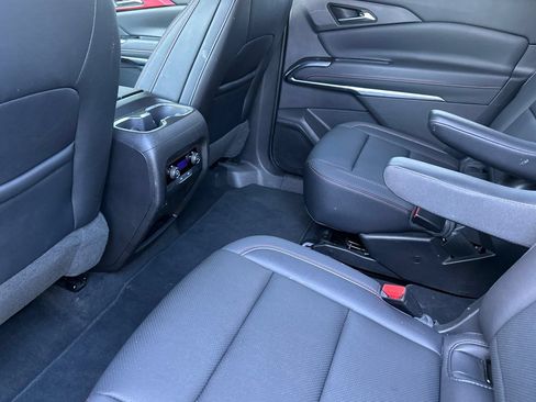 Used 2025 Chevrolet Traverse Z71 AWD/4WD image 13