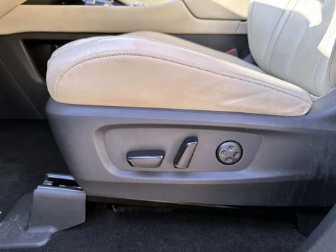 Certified 2024 INFINITI QX60 Luxe image 10