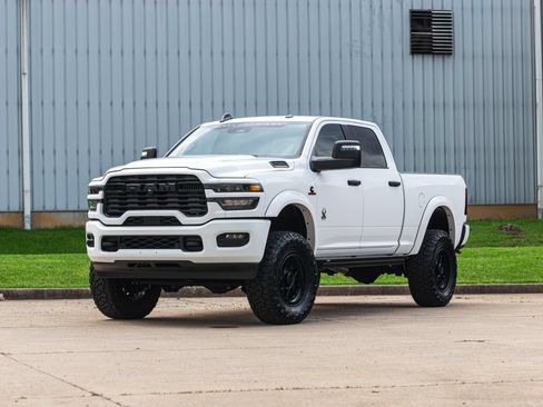 New 2026 RAM 2500 Big Horn AWD/4WD image 9