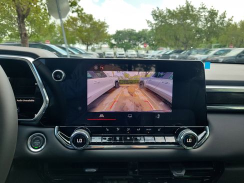 New 2026 GMC Canyon Elevation w/ Convenience Package image 12