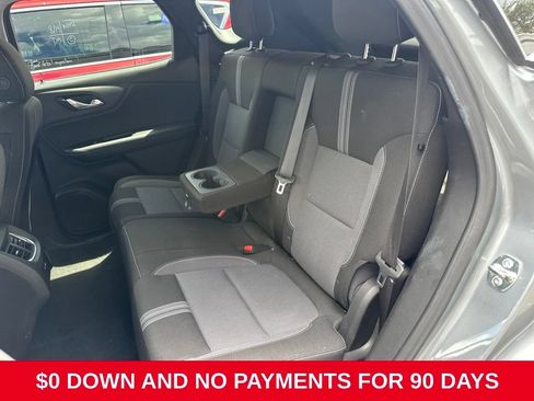 Used 2025 Chevrolet Blazer LT FWD image 5