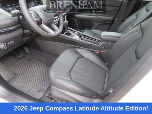 New 2026 Jeep Compass Latitude image 12