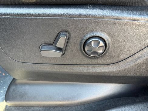 Used 2021 RAM 1500 Big Horn AWD/4WD image 7