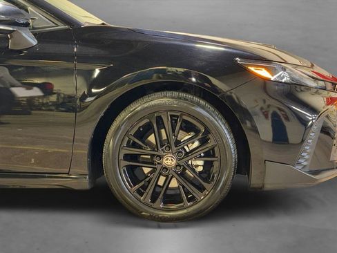 Used 2025 Toyota Camry SE image 19