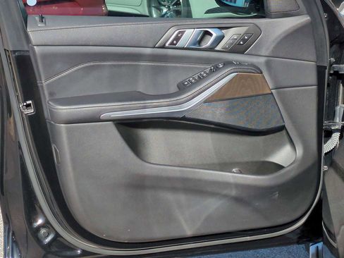 Used 2022 BMW X5 xDrive40i w/ Executive Package image 23