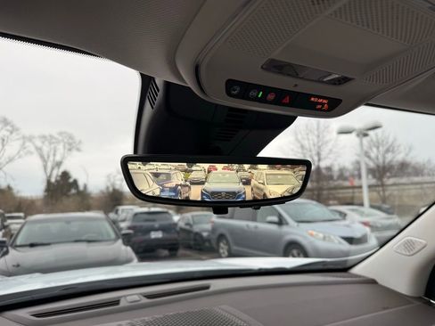 Used 2024 GMC Acadia Denali w/ Super Cruise Package image 11