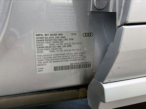 Certified 2025 Audi Q5 2.0T Premium Plus w/ Premium Plus Package image 33