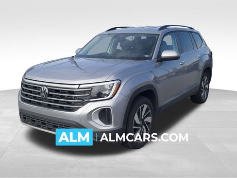 Used 2024 Volkswagen Atlas SE image 1