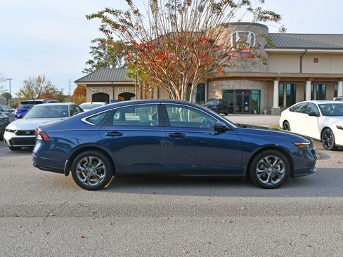 Certified 2024 Honda Accord EX-L image 5